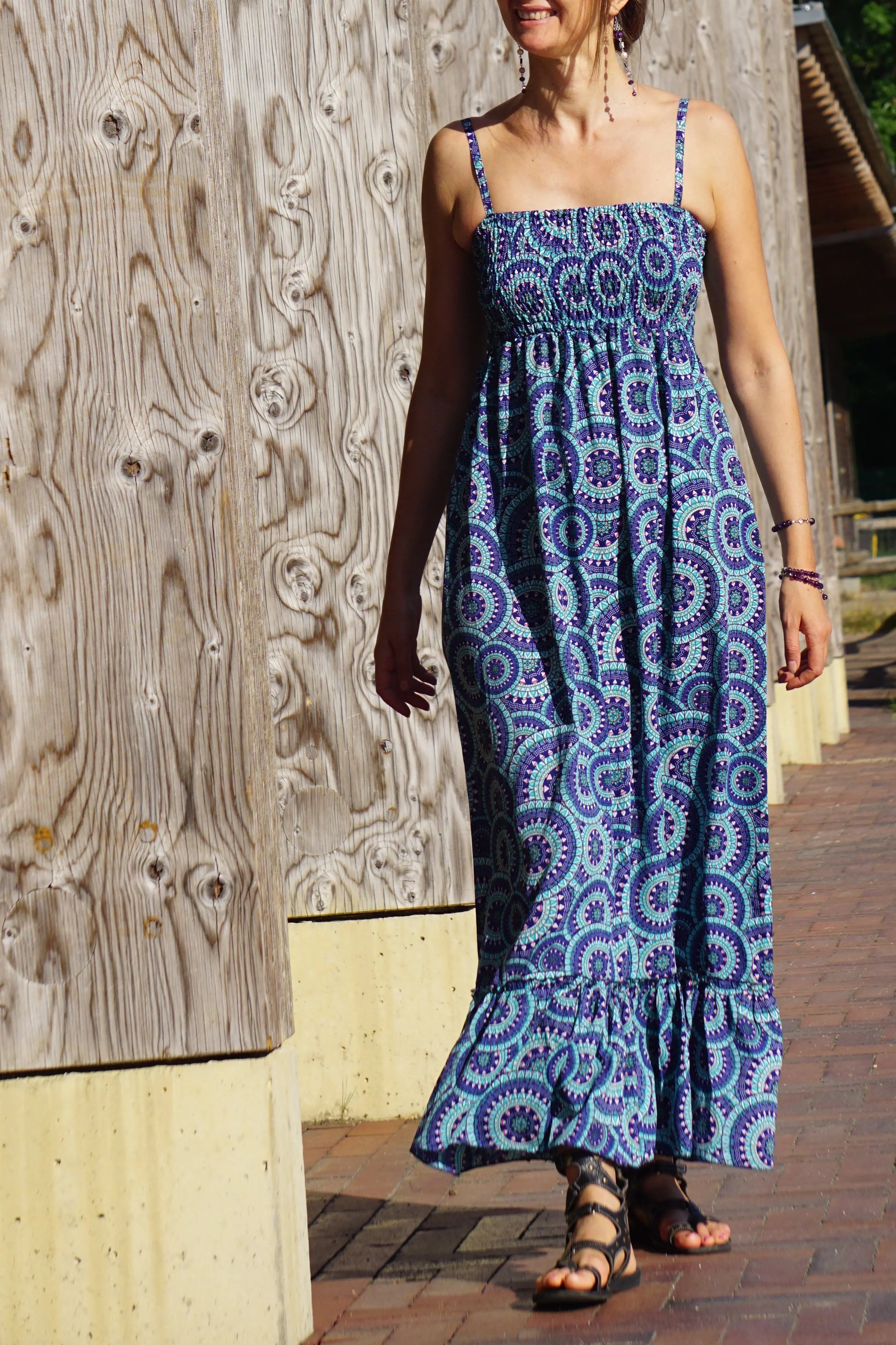 Nijens Sommerkleid in Blau