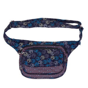 Gassi-Tasche für Hunde Wanderung (Stoff Lila Pfotenmuster)