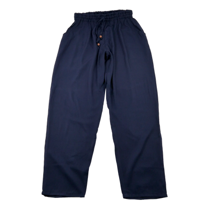 Hose aus Polyester, Violett mit elastischen Bund und Kordelzug am Saum .  Zwei Holzperlen schmücken die Kordelenden. Eingrifftasche an beiden Seiten. 