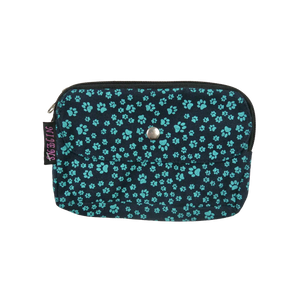 Beuteltasche aus Canvas Nachtblau mit Pfotenmotiven. Die Tasche besitzt Reisverschlussfächer und ein Einsteckfach vorne.