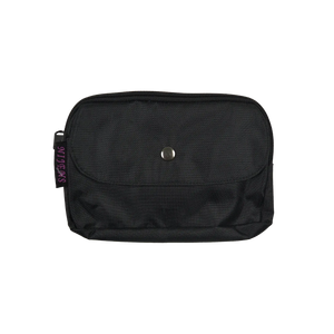 Beuteltasche aus wasserabweisendem Stoff schwarz. Die Tasche besitzt Reisverschlussfächer und ein Einsteckfach vorne.
