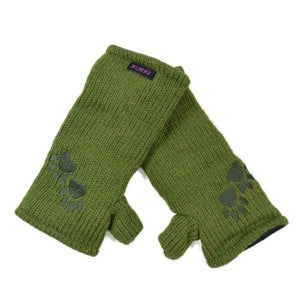 Olivgrüne Pulswärmer mit Daumenloch aus Schurwolle, mit Pfoten bestickt – weiche Handstulpen für Gassigehen und Hundetraining