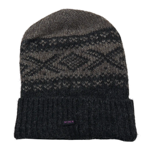 Handgestrickte Long Beanie Mütze aus Schurwolle. Zweifarbiges Norweger-Strickmuster Anthrazit, Graubraun.