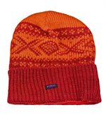 Handgestrickte Long Beanie Mütze aus Schurwolle. Zweifarbiges Norweger-Strickmuster Rot-Orange.