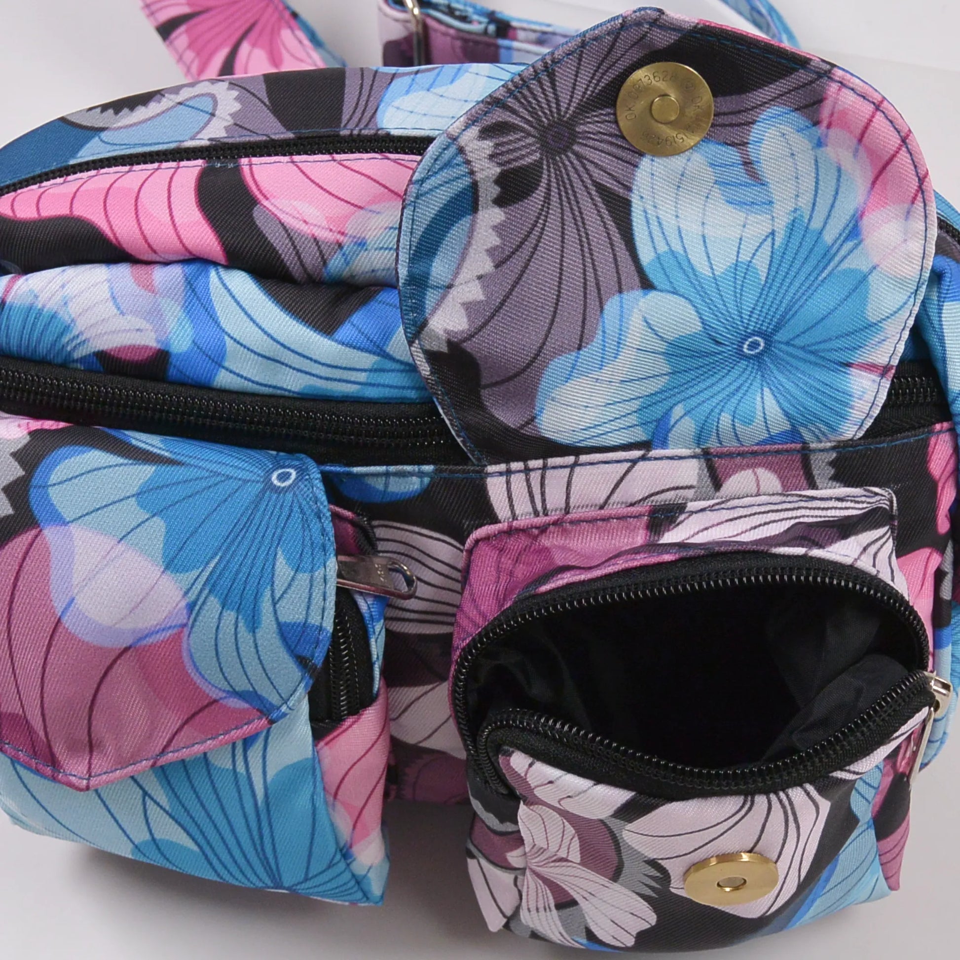 Leckerlifach aus Stoff mit floristischem Aufdruck Rosa-Blau - Beltbag Nijens Shop