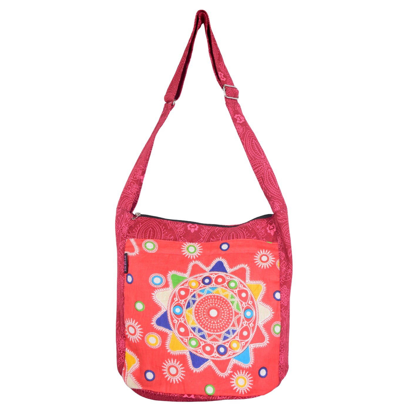 Roter Nijens Big Shopper aus Canvas mit großem Mandala-Design in bunten Farben und verstellbarem Schultergurt.