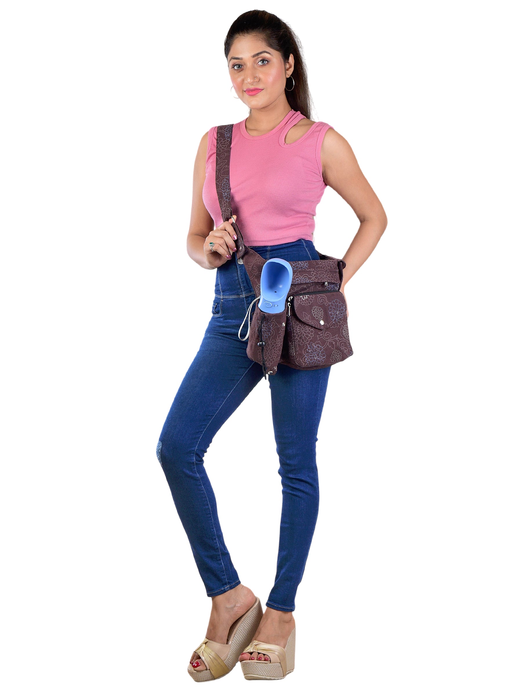Nijens Hundetasche Brandenburg mit verstellbarem Gurt und D-Ring, getragen als Crossbodybag
