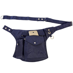 Frontfach mit herausragendem Smartphone - zeigt praktische Alltagsnutzung der Gassitasche - Brandenburg 71017 Nijens Shop