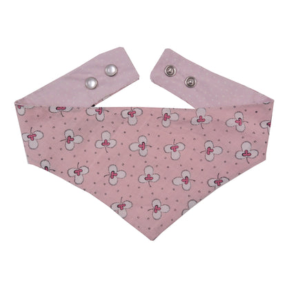 Dreieckige Hundehalstuch mit Glas-Druckknöpfen, Stoff Rosa mit Blumenmuster.