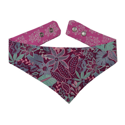 Dreieckige Hundehalstuch mit Glas-Druckknöpfen, Stoff Halstuch mit Floralen Motiven Fuchsia.