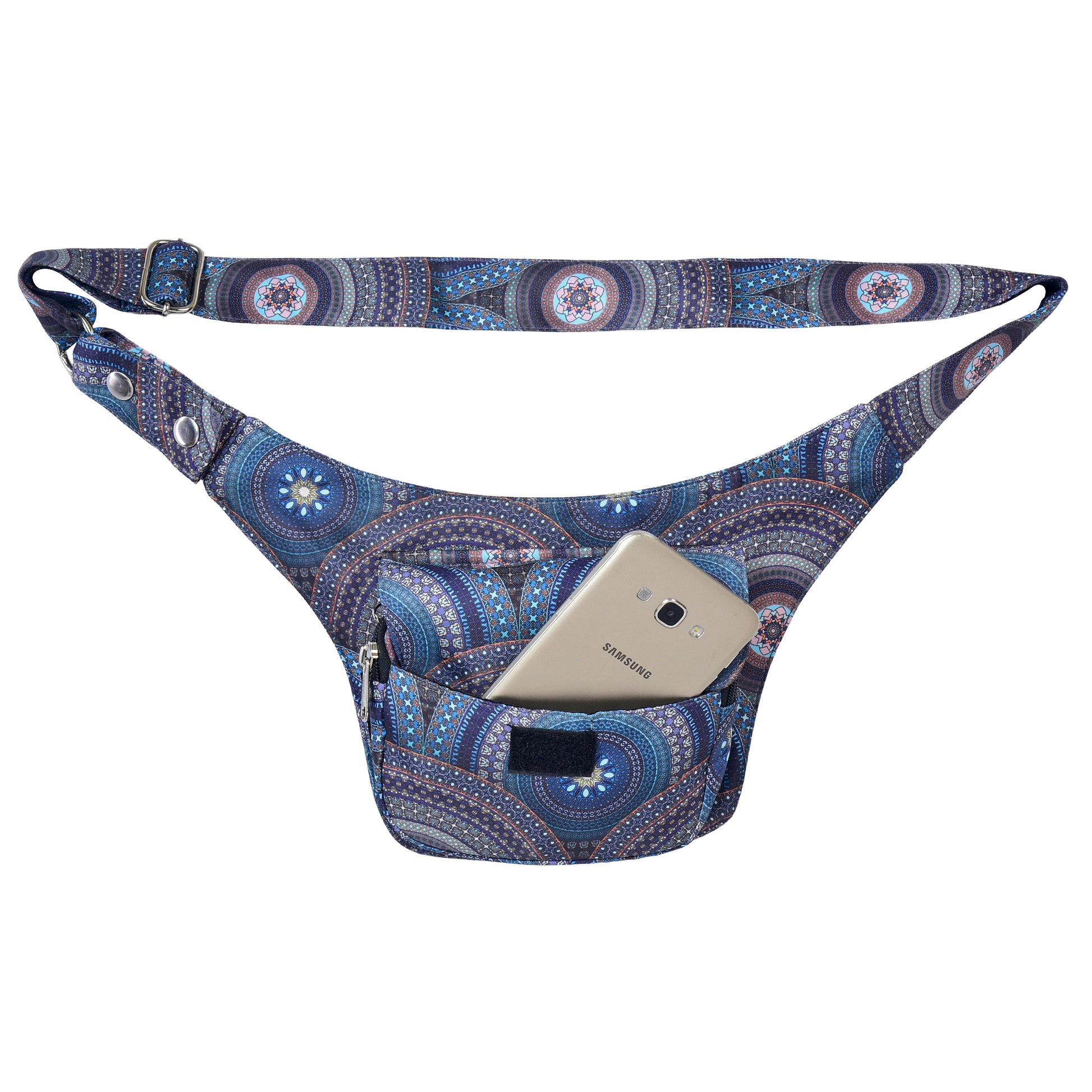 Nijens Hüfttasche Dublin Mandala Blau, zeigt Einsteckfach mit Klettverschluss und Handy.