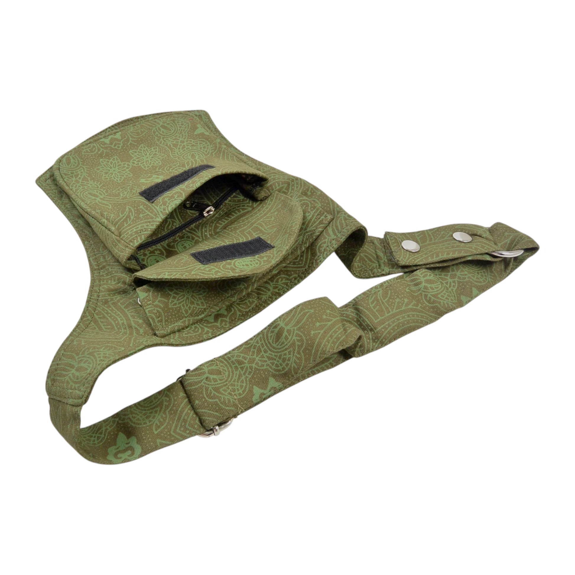 Geöffnete Bauchtasche aus Baumwoll-Stoff Grün mit Innenfutter und Reißverschlussfach