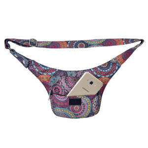 Nijens Hüfttasche Dublin im bunten Mandala-Design, Frontansicht mit Handyfach.