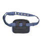 Rückseite der Beuteltasche Derby in Blau mit Gürtelschlaufen und verstellbarem Tragegurt