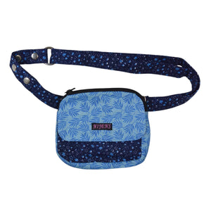 Kinder Gürteltasche Nijens in Blau mit Muster, kompakte Bauchtasche für Kinder mit Reißverschlussfach und verstellbarem Gurt für Alltag und Abenteuer