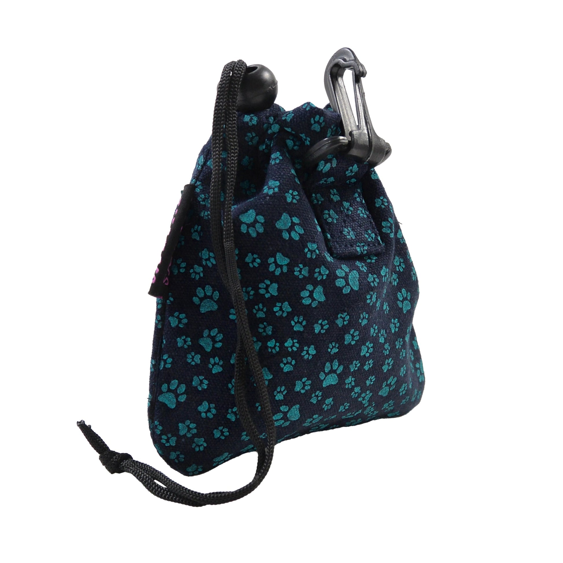 Leckerli-Beutel mit Kordelzug und Karabiner aus Baumwoll- Canvasstoff Dunkelblau mit kleinem, türkisenen Pfoten-Print.