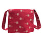 Kleine Tasche – Umhängetasche aus Baumwolle, rot mit weißem Rosenmotiv.