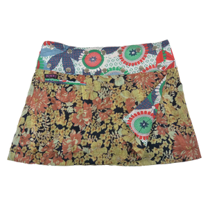 Sommerrock, Wenderock kurz aus Baumwollstoff, Stoffmuster Mix Blumen Gelb, Schwarz.