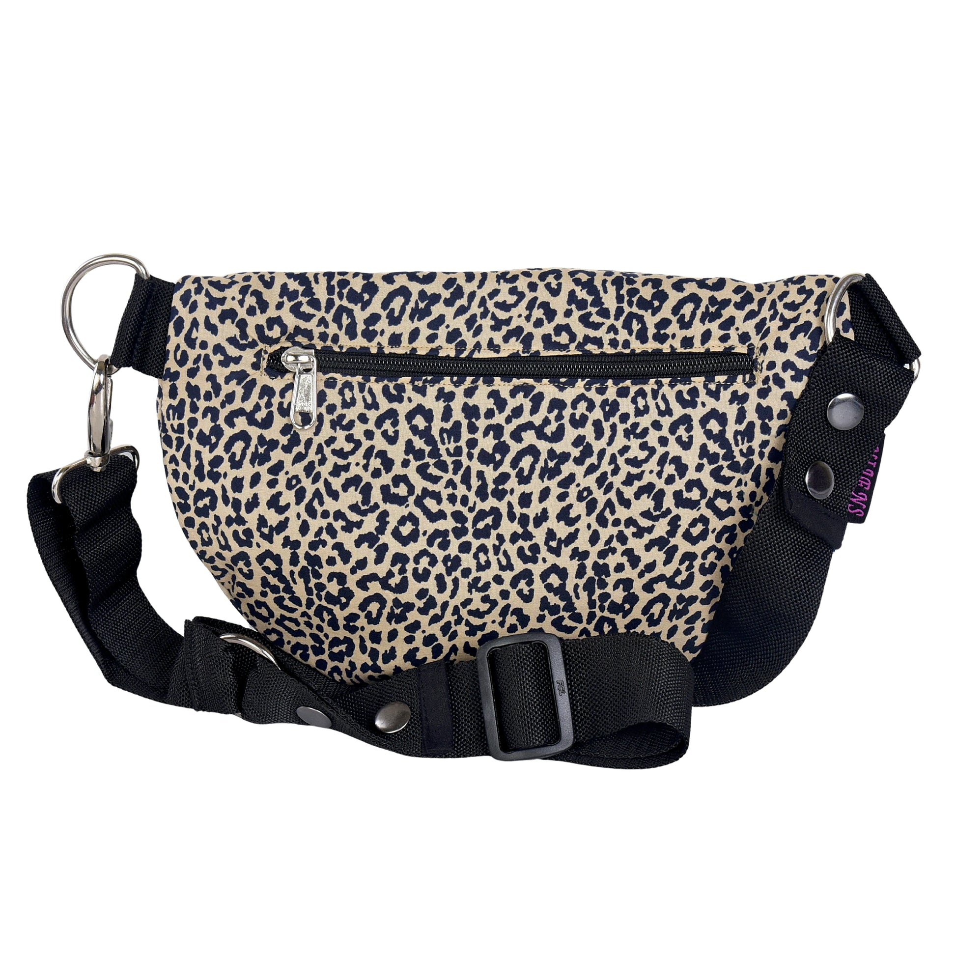 Rückansicht der Leopard-Bauchtasche mit verstellbarem Gurt