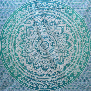  Stofflaken mit indischem Mandala Ornament in der Mitte. Siebdruck Design.