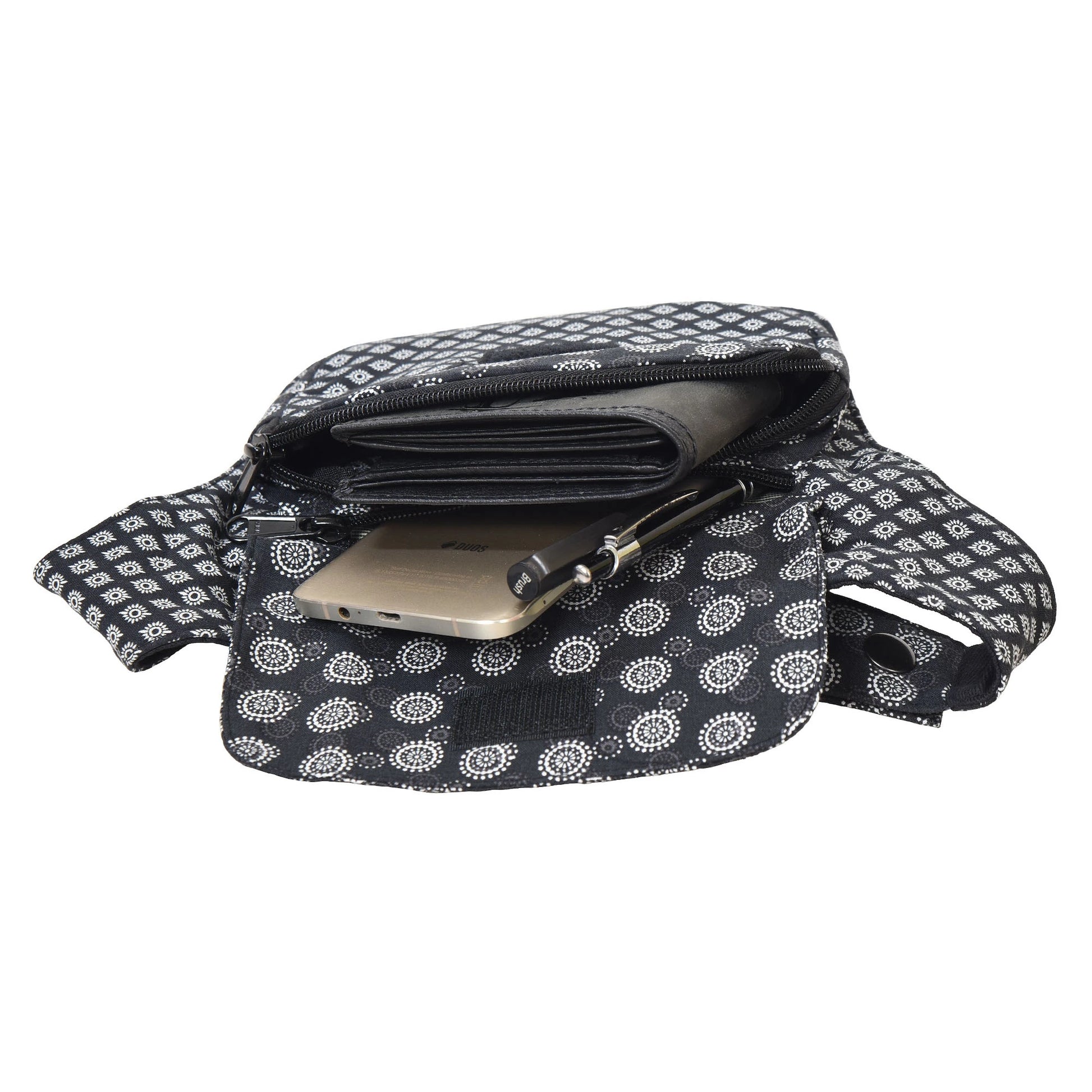 Offene Nijens Bauchtasche aus 100% Baumwolle, zeigt Hauptfach mit Geldbörse, Handy und Stift, Schwarz-Weiß-Muster.
