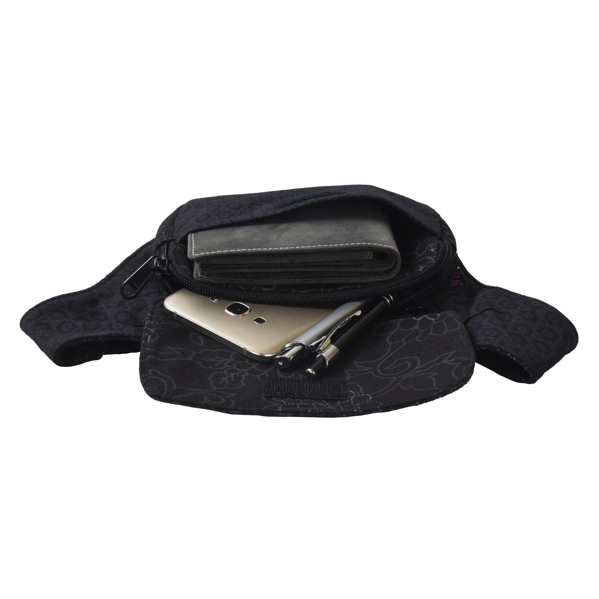 Bauchtasche Schwarz aus Stoff mit floralem Muster, zwei Reißverschlussfächer und Einsteckfach mit Platz für Portemonnaie und Handy.