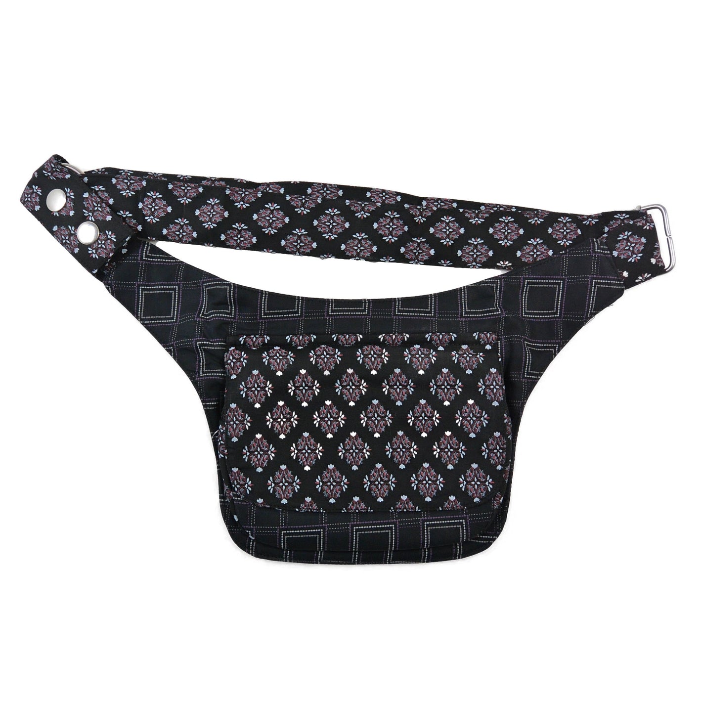 Schwarze Bauchtasche, Gürteltasche aus Baumwolle mit floralem Karomuster und verstellbarem Hüftgurt, der mit  Metallknöpfen geschlossen wird.