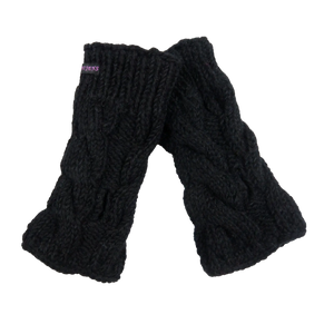 Nijens Pulswärmer Zopfstrickmuster Schwarz mit Schlitz für Daumen.