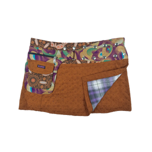 Kurzer bestickter Wenderock Kupferrock mit integrierter Seitentasche.