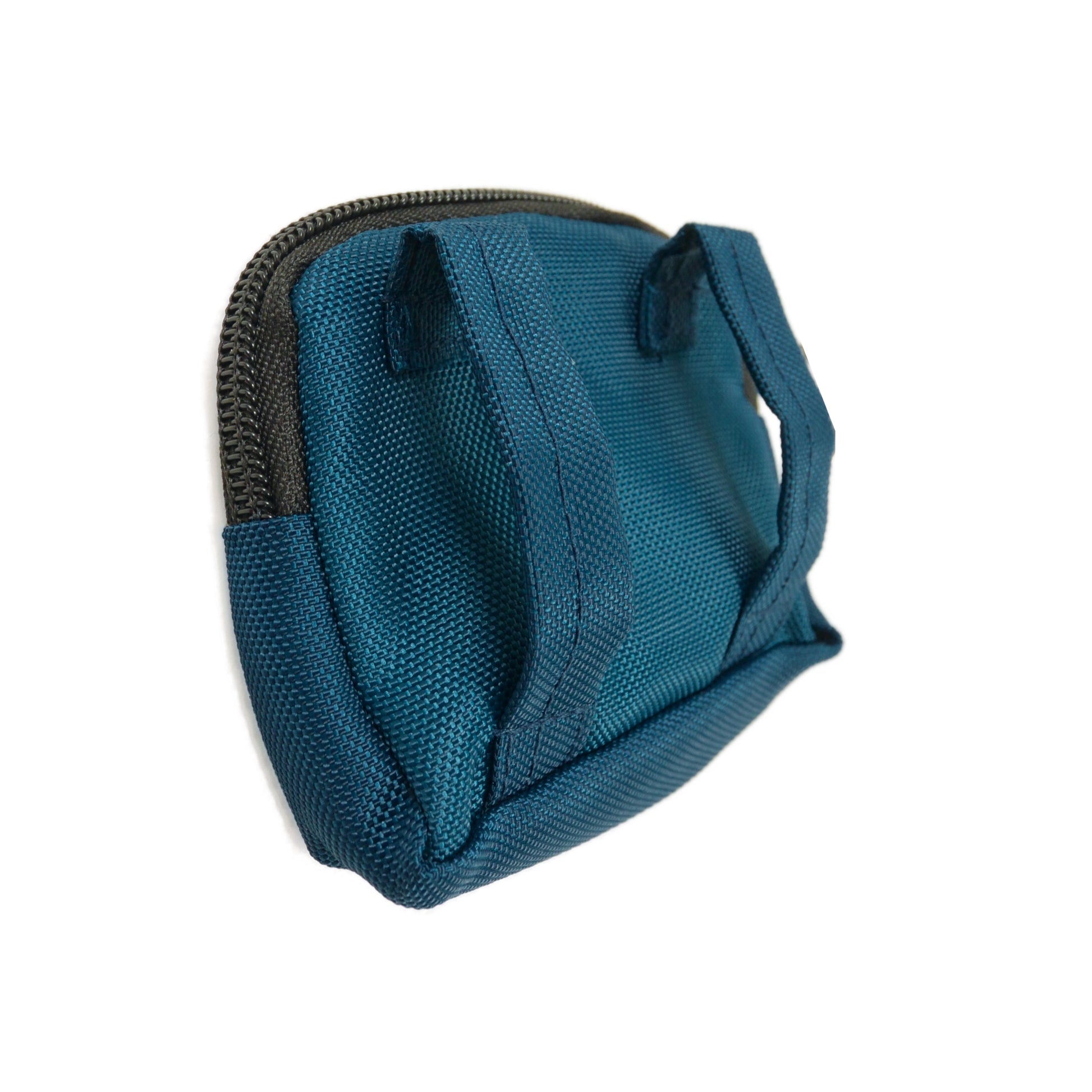 Kleine Beuteltasche aus wasserabweisendem Stoff, Teal mit Gürtelschlaufen.