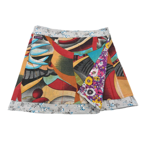 Wenderock aus Baumwolle mit abstrackte Muster/Bunt. Umfang ist einstellbar mit Druckknöpfen am Rockbund. Muster und Farbenmix.