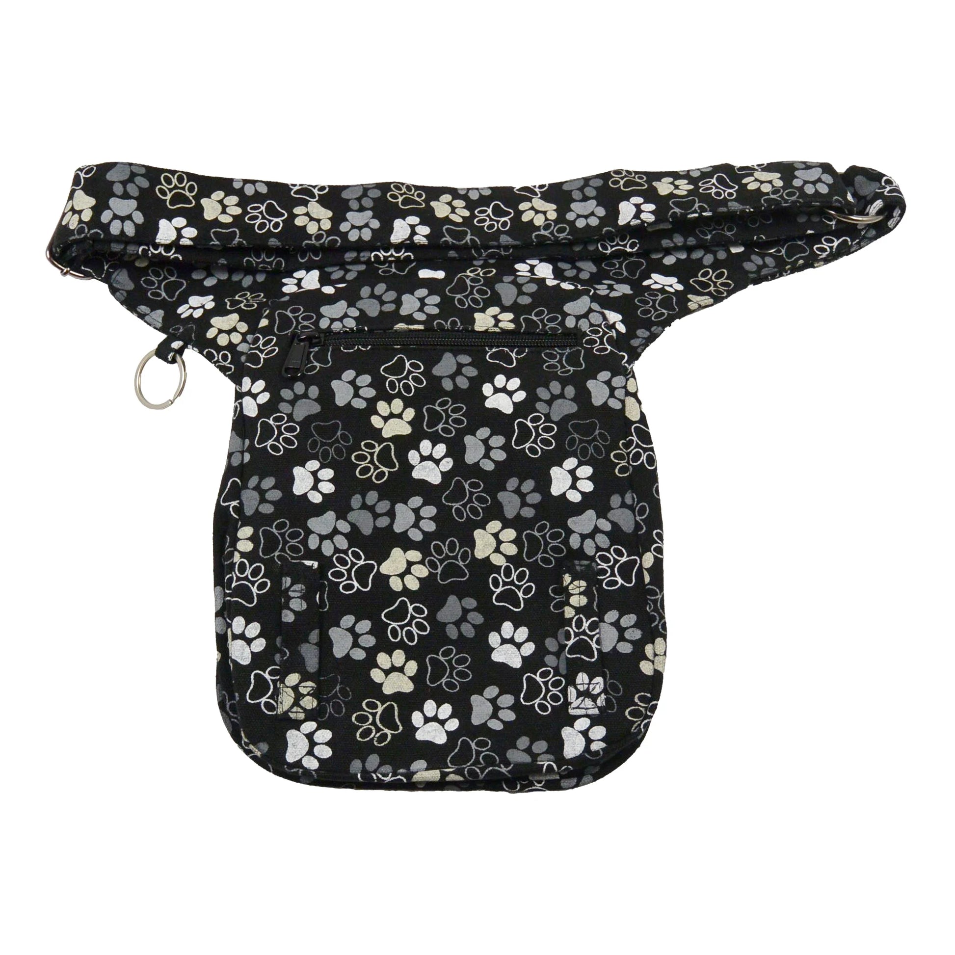 Gassi-Tasche, Hüfttasche aus Canvas Schwarz mit Hundepfoten Motiven besitzt ein Reißverschlussfach auf der Rückseite.