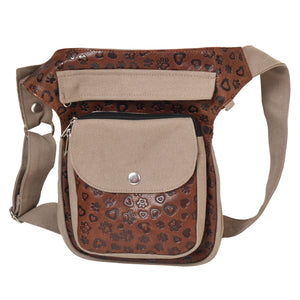 Nijens Gassi-Tasche Hannover aus Canvas in Beige und Leder Brandy Herz-Pfotenmuster – Vorderansicht