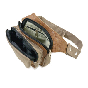 Gassi-Tasche Leder Vintage mit Blumenprint - Innenansicht der Gassi-Tasche Frankfurt – gefüttertes, waschbares Leckerli-Fach und geräumige Innenaufteilung