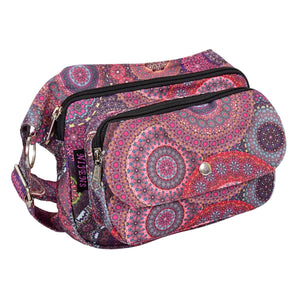 Seitenansicht - Gassi-Tasche „Frankfurt“ – Wasserdichte Hüfttasche mit Mandala-Design in Lila für Hundeliebhaber