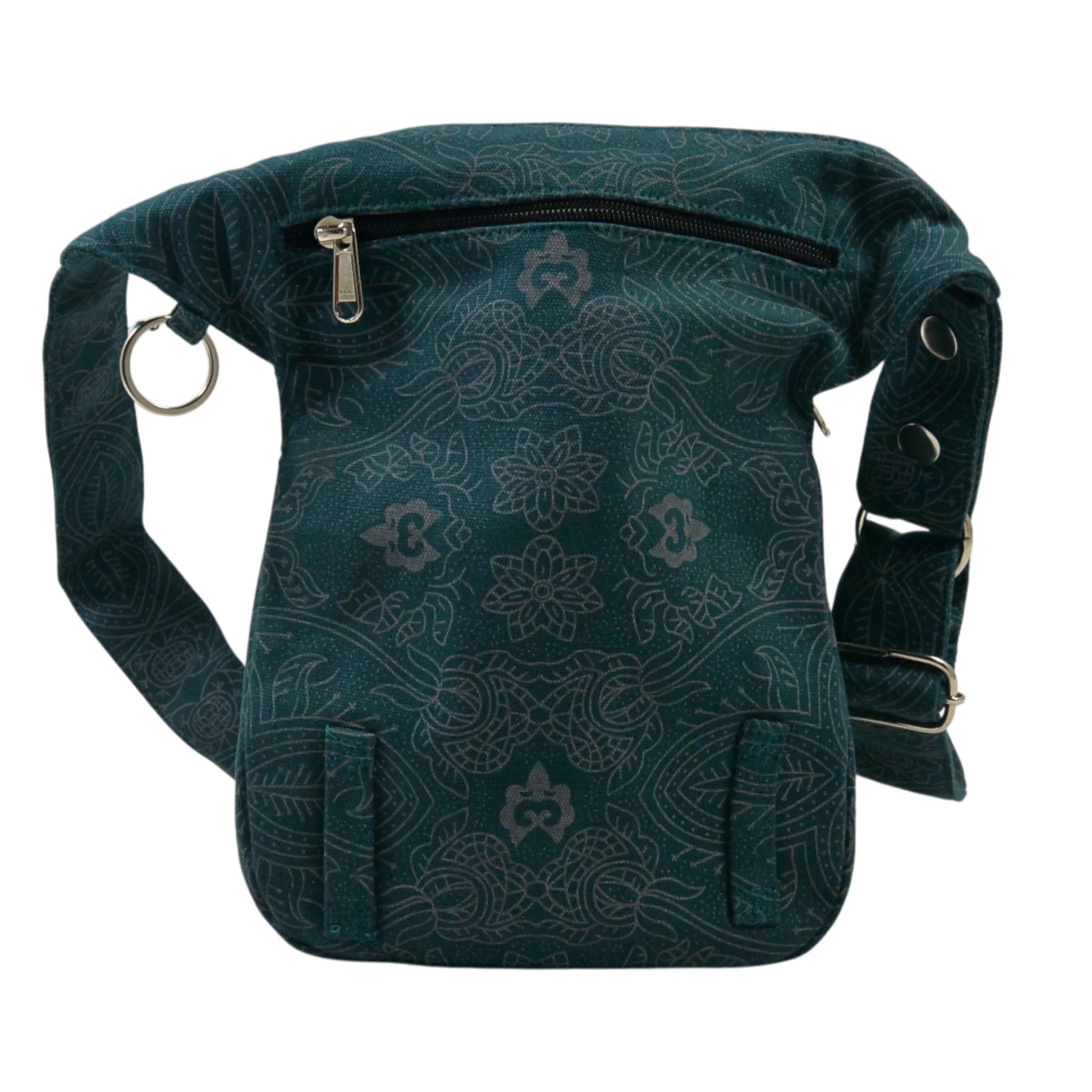Nijens Gassitasche Hannover aus Canvas-Baumwolle in Petrol mit Mandala-Muster, Rückansicht mit Reißverschlussfach und verstellbarem Gurt.