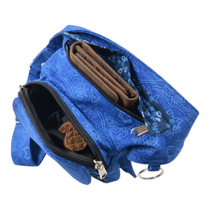Gassitasche Barcelona blau mit Blumenmuster und Reißverschlussfach für Leckerlis