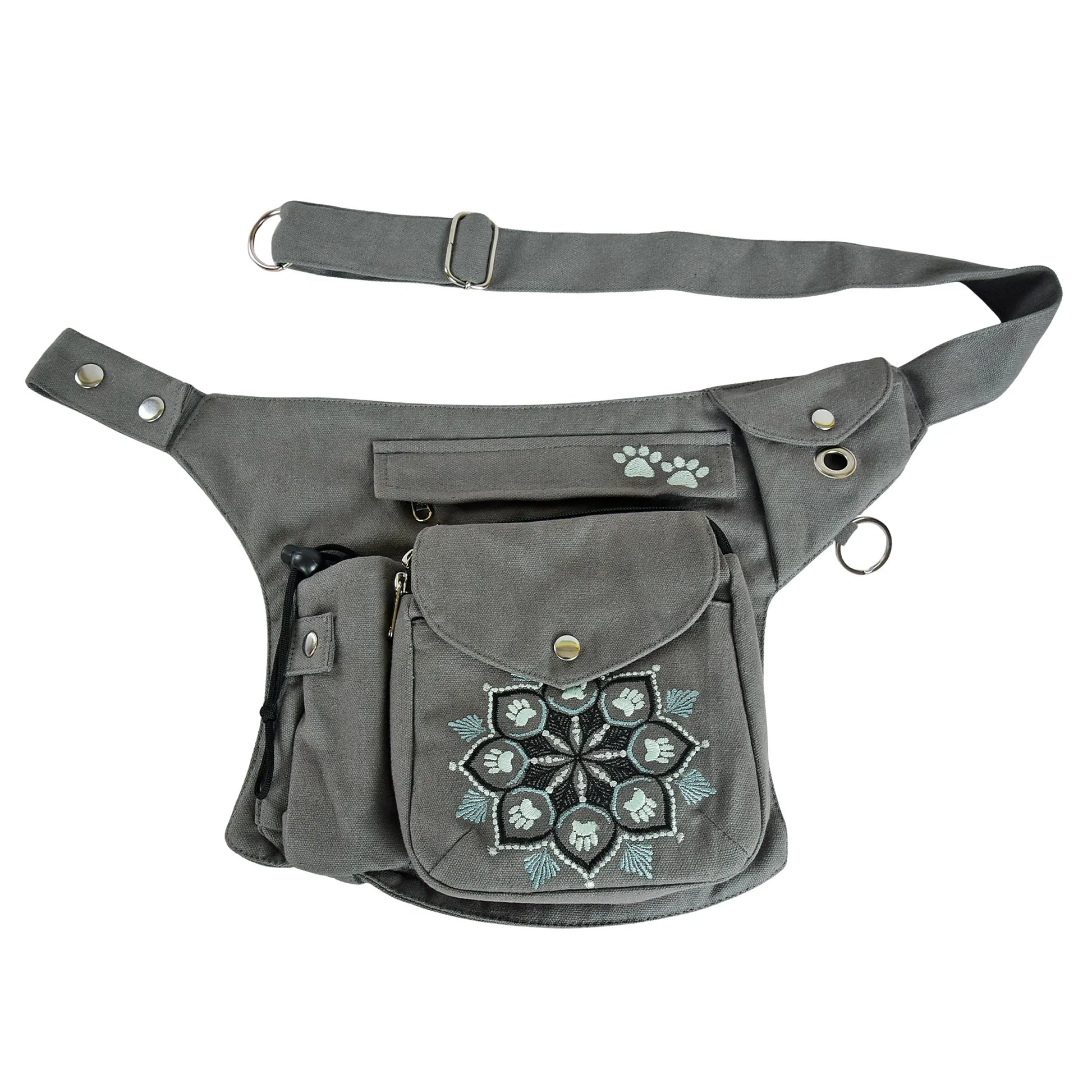 Vorderansicht der Gassi-Tasche Brandenburg aus grauem Canvas mit dekorativer Stickerei, verstellbarem Schultergurt und integriertem Kotbeutelspender