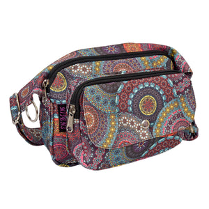 Nijens Hüfttasche aus Polyester mit Mandala-Muster, Seitenansicht mit sichtbaren Reißverschlüssen und Metallring. Gassi-Tasche Frankfurt 71084.