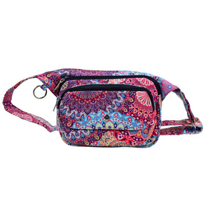 ijens Gassitasche aus Polyester mit farbenfrohem Mandala-Design, Frontansicht mit Reißverschluss- und Druckknopffach.
