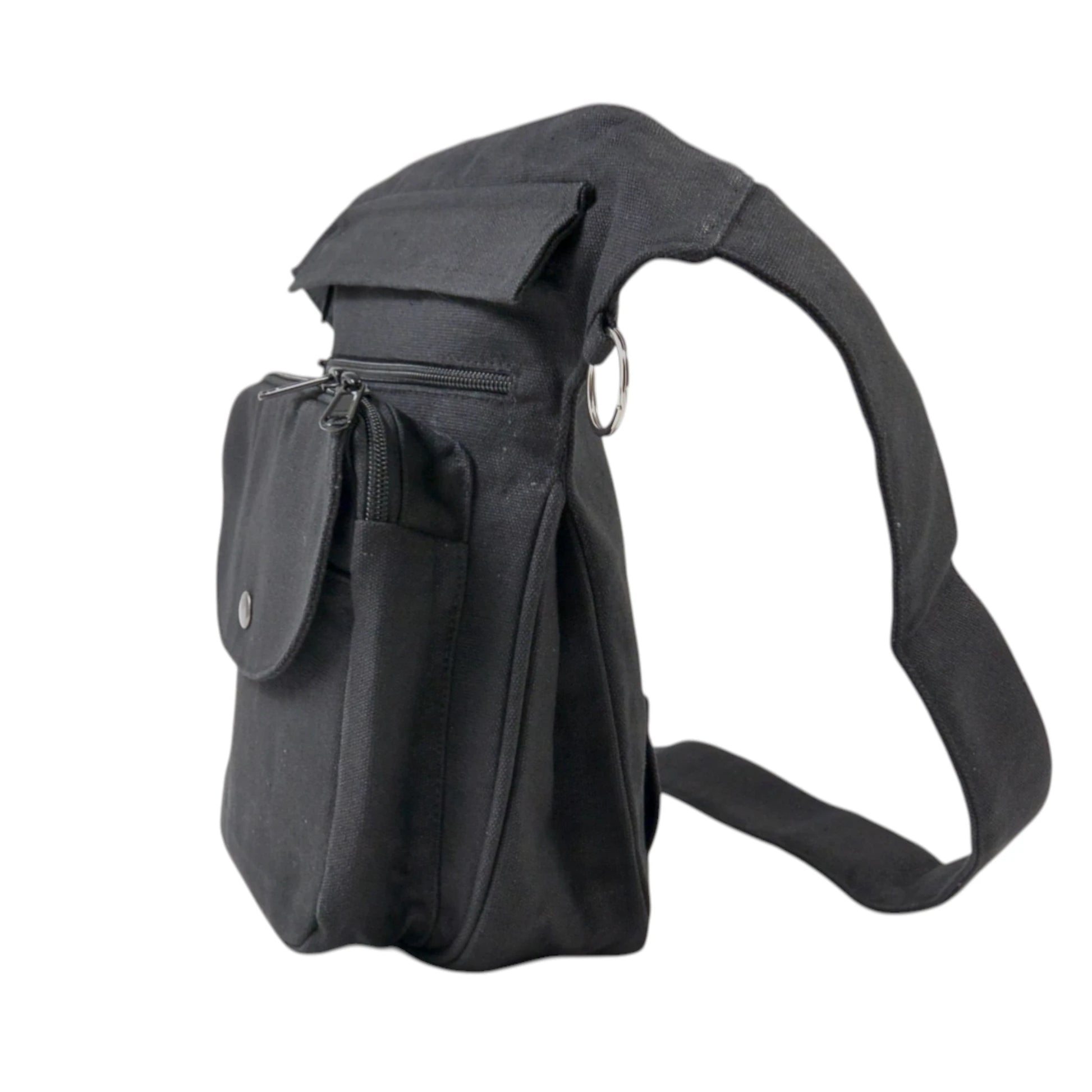 Seitliche Ansicht der schwarzen Unisex Gassi-Tasche mit Reißverschlussfächern und verstellbarem Gurt
