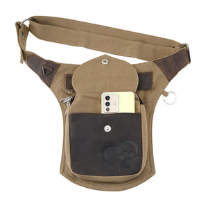 Hüfttasche für Hundespaziergänge aus Canvas und Leder mit Pfotenmotiv in Beige-Braun, mit Handyfach