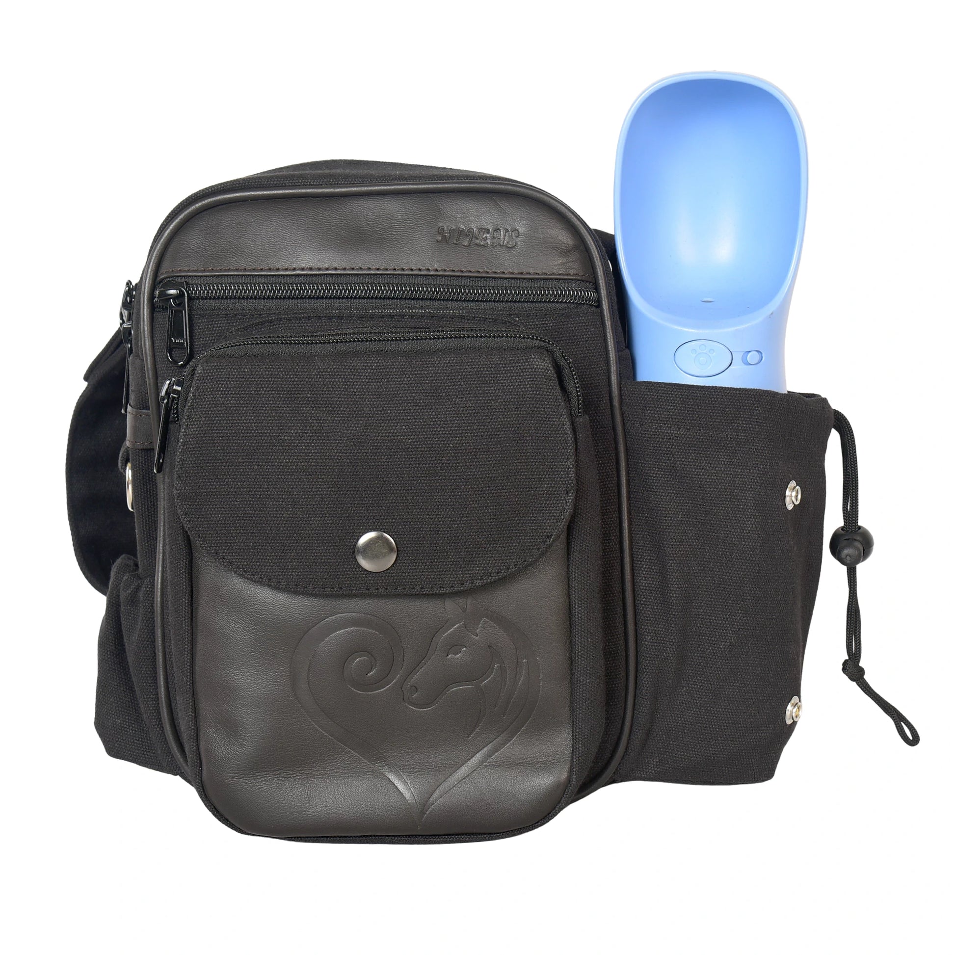 Nijens Reittasche Konstanz mit integriertem Flaschenhalter und mehreren Fächern, robuste Tasche für Reiter:innen und aktive Hundebesitzer