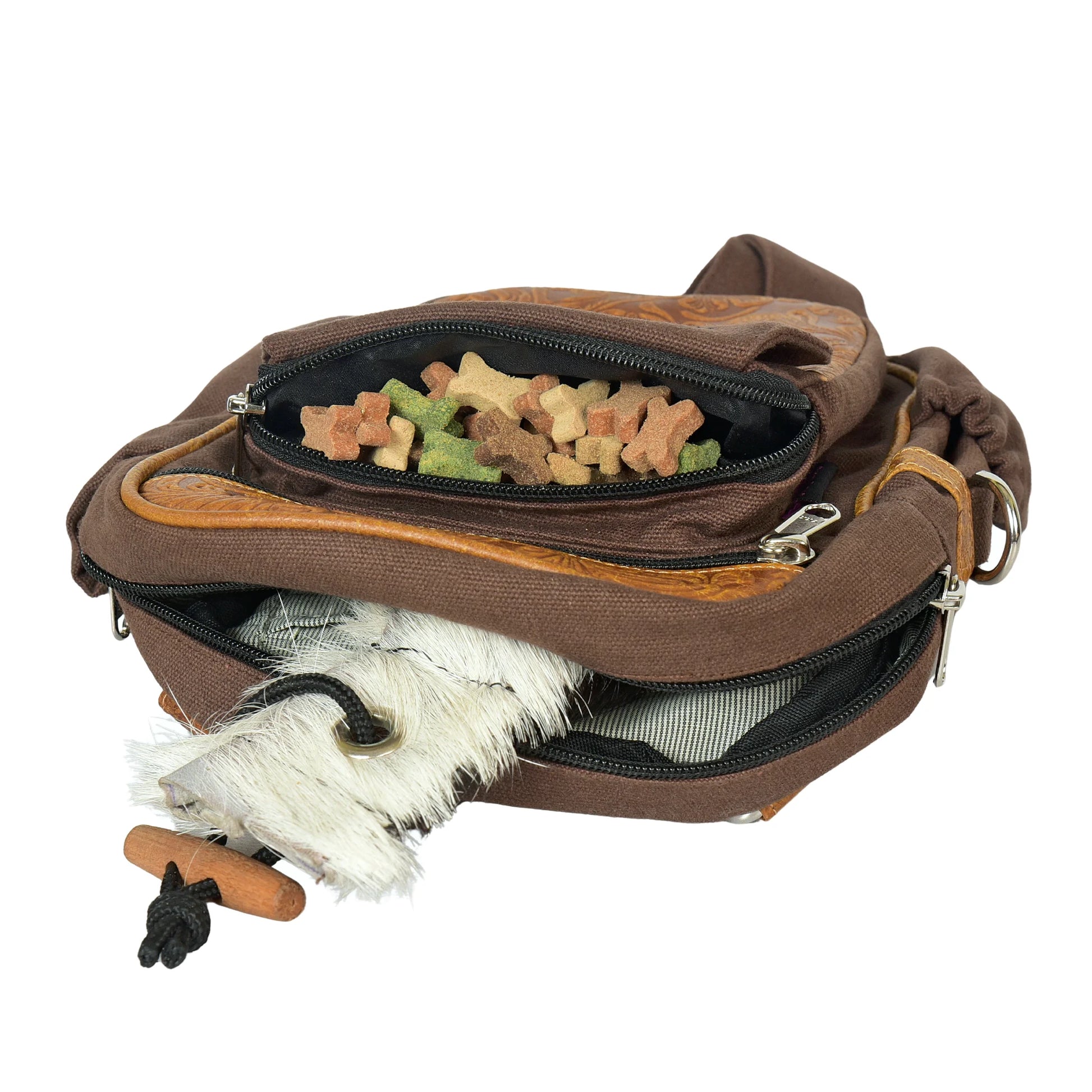 Gassi-Tasche Konstanz mit geöffnetem Leckerli-Fach, ideal für Hundetraining und Belohnungen, Wurf-Dummy