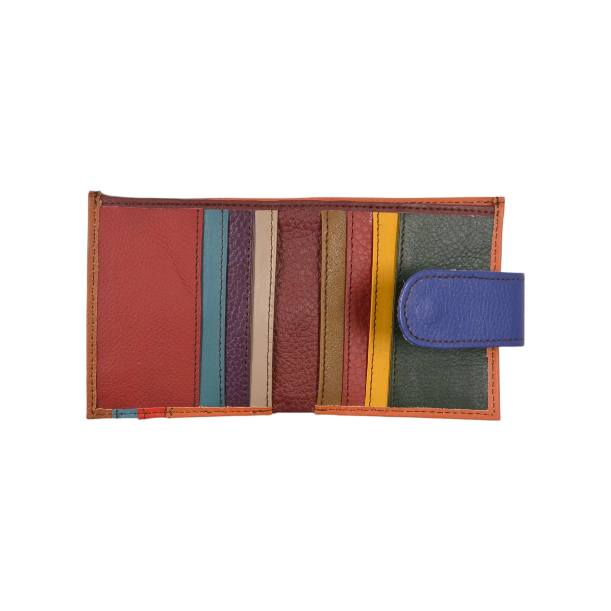 Geöffneter Leder-Geldbeutel im Farbmix mit roten, blauen, gelben und grünen Kartenfächern sowie blauer Druckknopf-Lasche