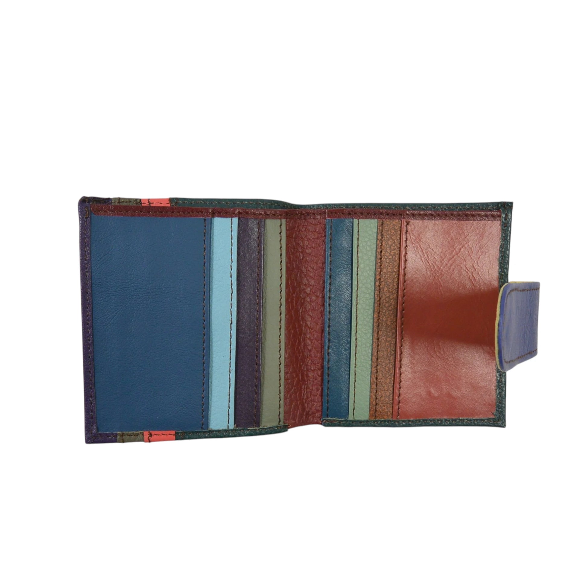 Kleiner Leder-Geldbeutel im Patchwork-Look mit bunten Kartensteckfächern im Inneren. Bild 2.