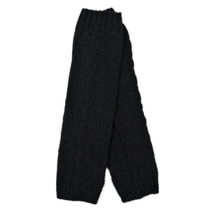 Gestrickte Beinstulpen Schwarz – warme Strickstulpen mit Rippbündchen von Nijens