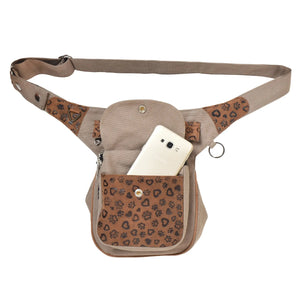 Gassi-Tasche Leder Vintage mit Prägung aus Wildleder mit Pfotenherzprägungen 2