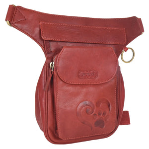 Gürteltasche S-XXXL aus rotem Leder mit Pfote&Herzprägung. Hauptfach ist mit einem Reißverschluss verschließbar.