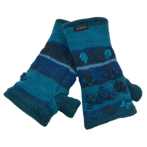 Schurwolle Strickstulpen mit Daumen, Pulswärmer. Gestreift mit aufgestickten Blumen. In verschiedenen Blautönen.
